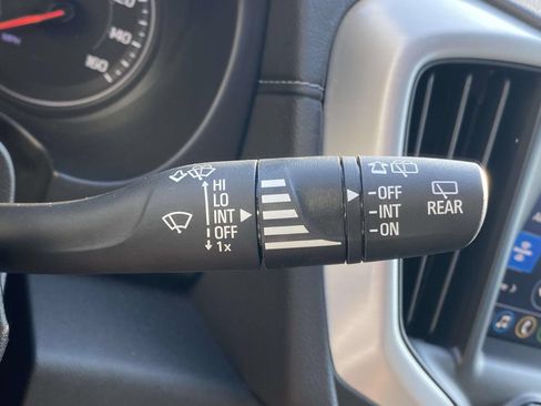 Used 2024 GMC Terrain SLT w/ LPO, Floor Liner Package FWD image 23