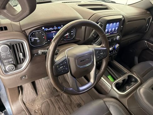 Used 2019 GMC Sierra 1500 Denali w/ Denali Ultimate Package AWD/4WD image 14