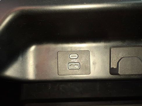 Used 2023 Ford F150 XLT image 16