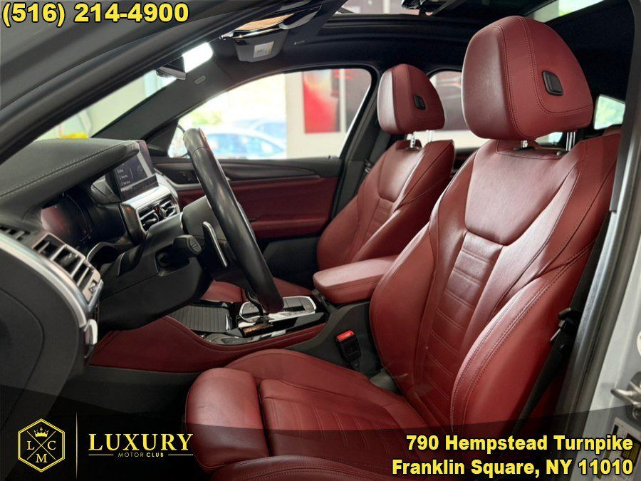 Used 2023 BMW X4 xDrive30i w/ M Sport Package AWD/4WD image 1