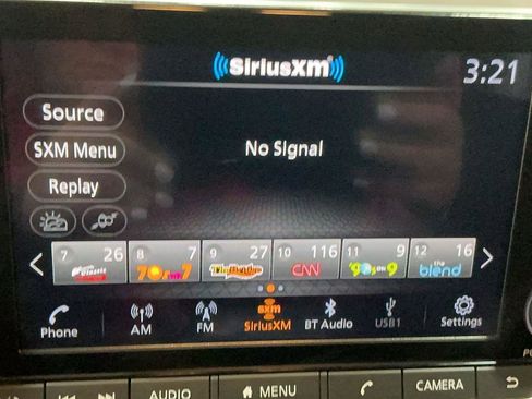 Used 2023 Nissan Rogue SV w/ SV Premium B Package image 22