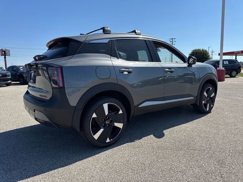 New 2026 Nissan Kicks SR w/ Cold Weather Package image 7