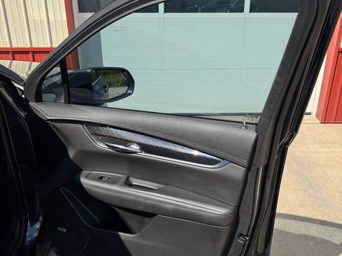 Used 2020 Cadillac XT6 Premium Luxury image 20