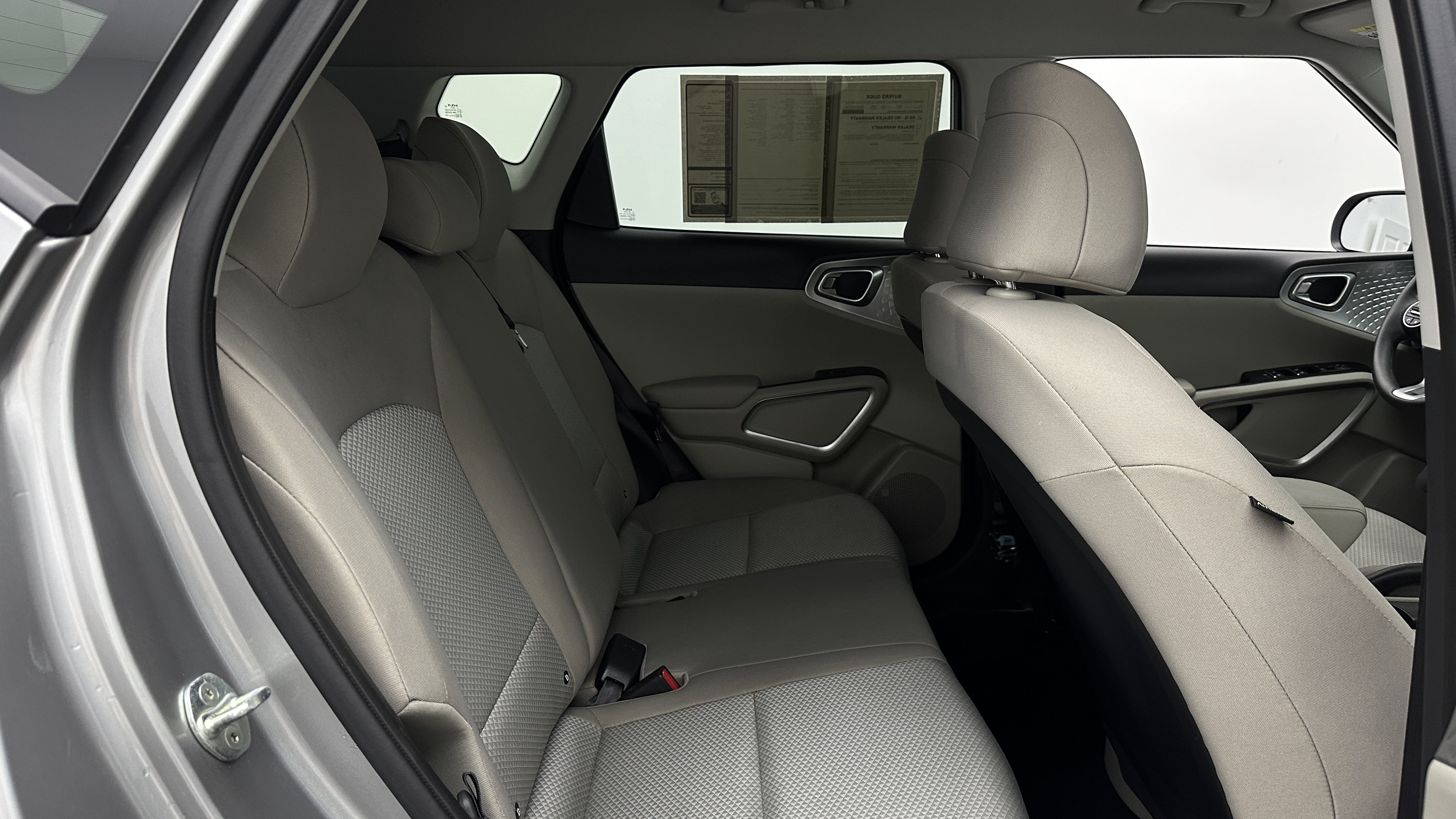 Used 2023 Kia Soul LX FWD image 31
