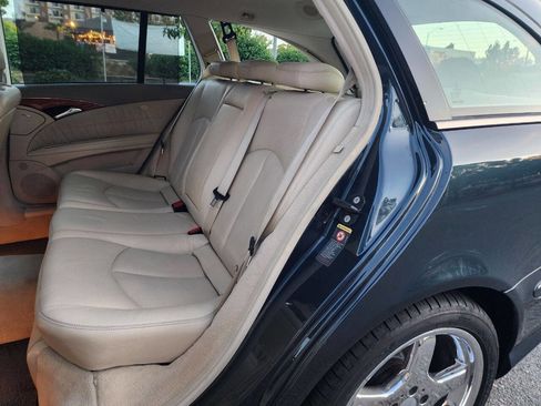 Used 2006 Mercedes-Benz E 350 Wagon image 23