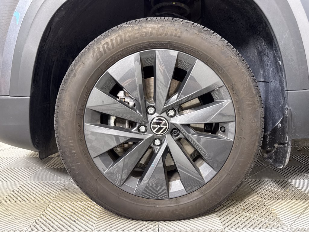 Used 2024 Volkswagen Taos S FWD image 21