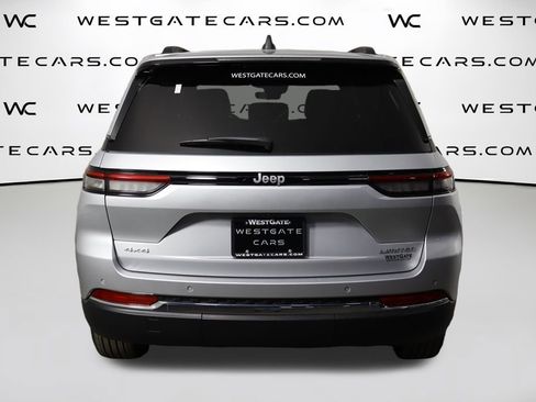 Used 2025 Jeep Grand Cherokee Limited AWD/4WD image 57