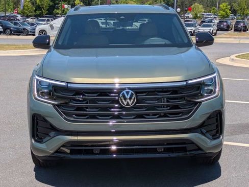 New 2026 Volkswagen Atlas Cross Sport SEL R-Line AWD/4WD image 9
