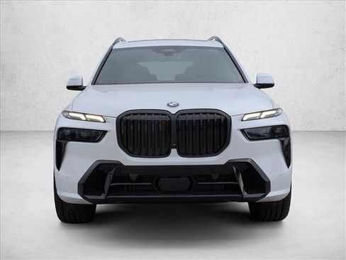 Used 2026 BMW X7 xDrive40i w/ M Sport Package AWD/4WD image 6