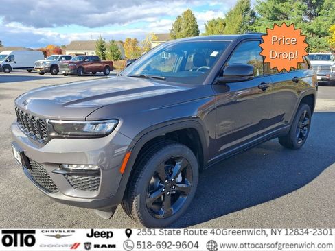 New 2025 Jeep Grand Cherokee Limited w/ Black Appearance Package image 3