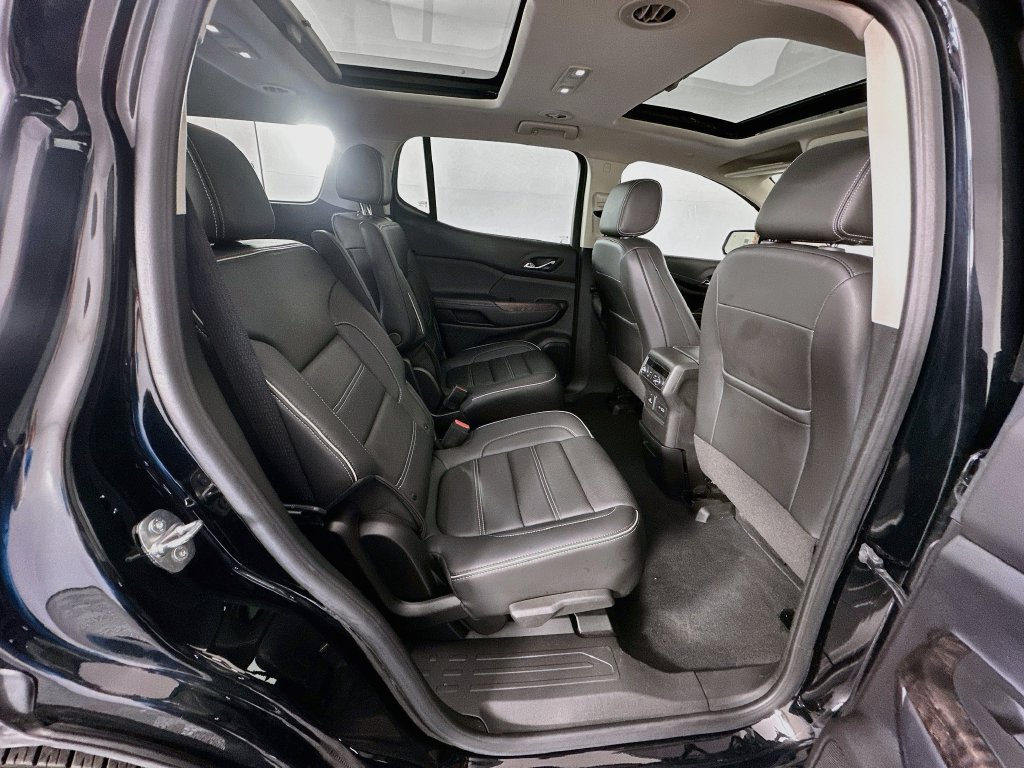 Used 2023 GMC Acadia Denali w/ Denali Ultimate Package FWD image 27