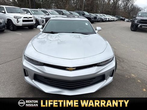 Used 2018 Chevrolet Camaro LT image 9