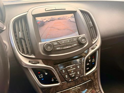 Used 2016 Buick LaCrosse Leather FWD image 10