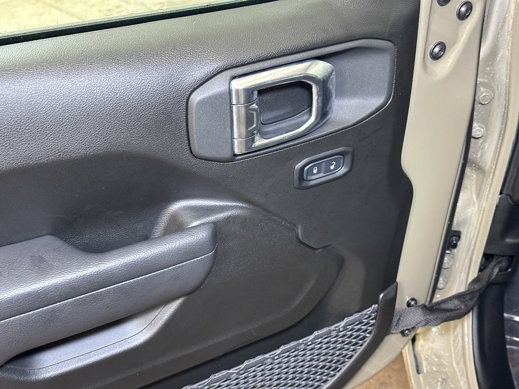 New 2026 Jeep Wrangler Unlimited Sport AWD/4WD image 19