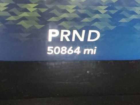 Used 2018 Jeep Wrangler Unlimited Sahara image 32