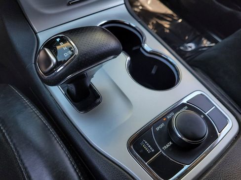 Used 2014 Jeep Grand Cherokee SRT8 w/ Luxury Group II image 20