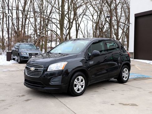 Used 2016 Chevrolet Trax LS image 3