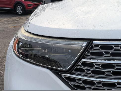 Used 2020 Ford Explorer Limited RWD image 9