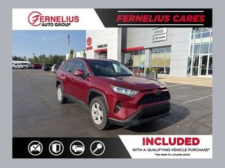 Used 2020 Toyota RAV4 XLE w/ Convenience Package AWD/4WD video 1