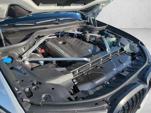 New 2026 BMW X7 xDrive40i image 17