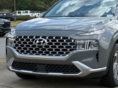 Used 2023 Hyundai Santa Fe SEL w/ Premium Package image 10