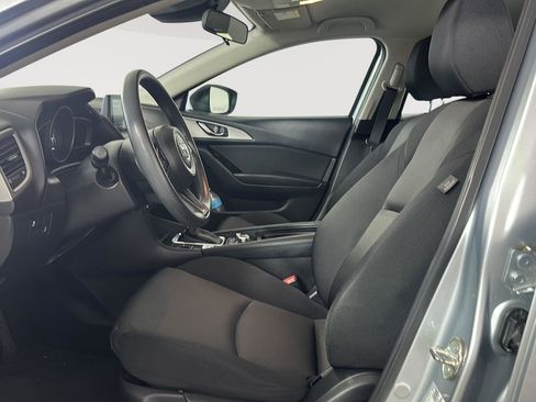 Used 2018 MAZDA MAZDA3 Sport FWD image 5