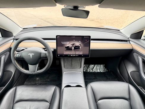 Used 2022 Tesla Model 3 RWD image 9