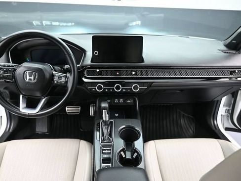 Certified 2024 Honda Civic Sport Touring image 12