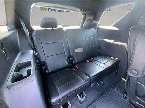 Used 2024 Chevrolet Traverse LT AWD/4WD image 30