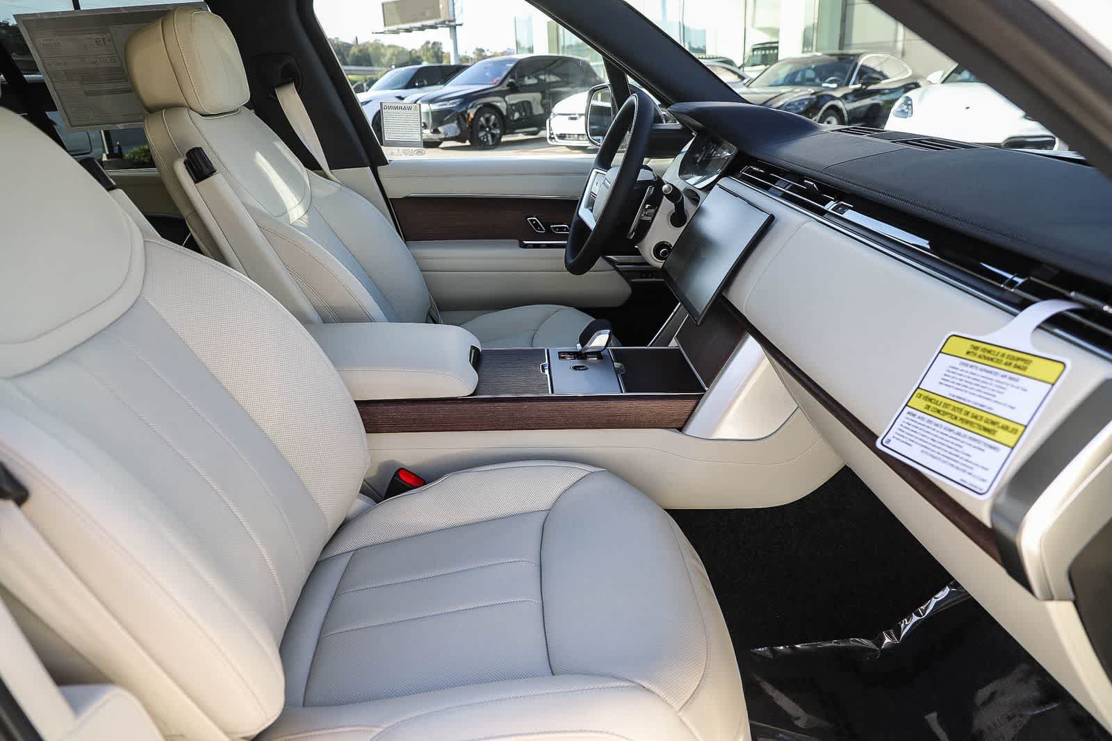 New 2026 Land Rover Range Rover SE AWD/4WD image 14