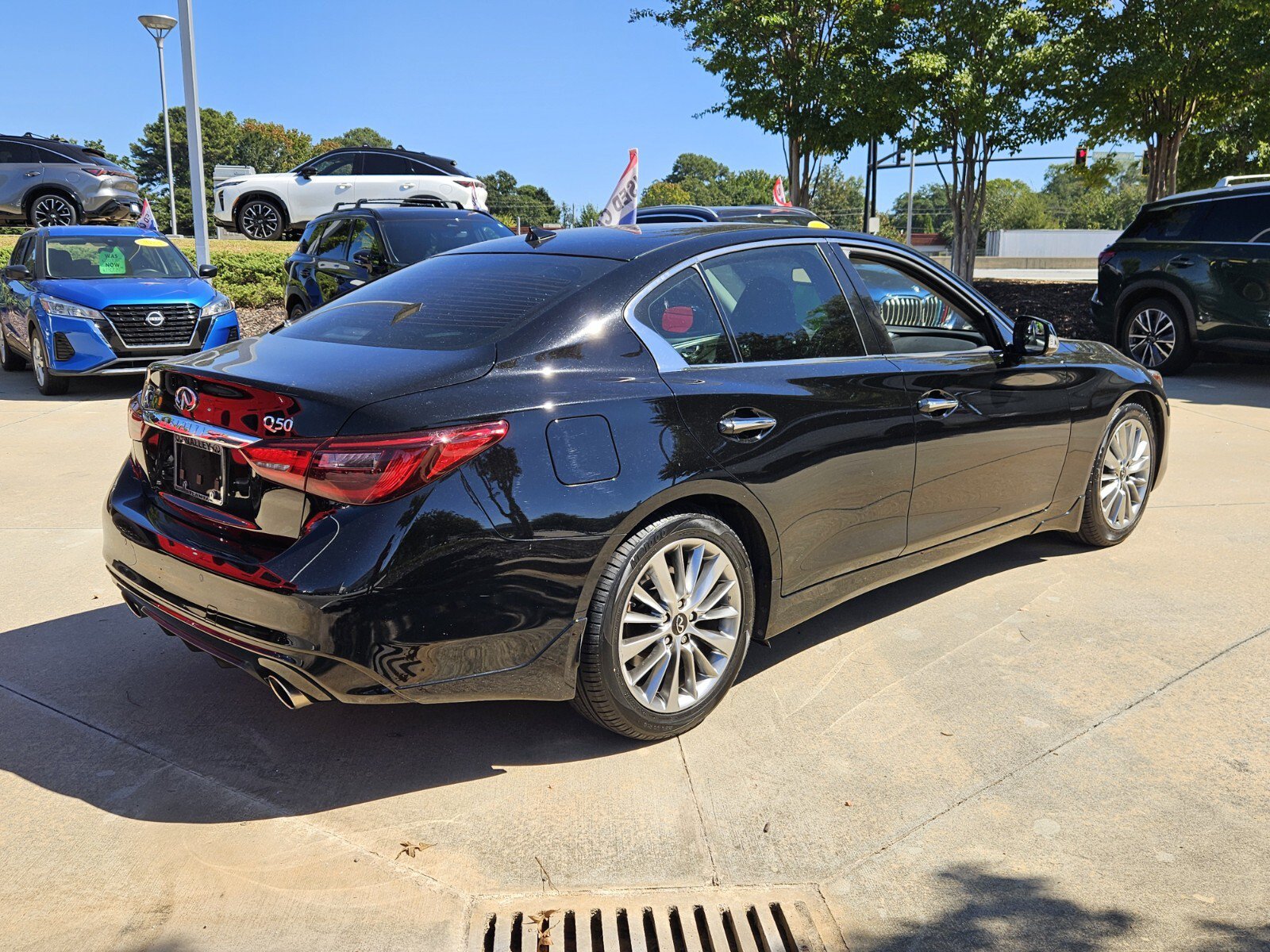 Used 2023 INFINITI Q50 Luxe w/ Cargo Package RWD image 6