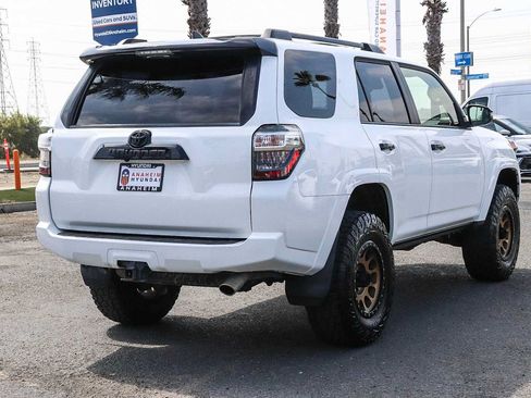 Used 2020 Toyota 4Runner Venture w/ Moonroof Package AWD/4WD image 7