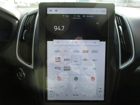 Used 2024 Ford Edge SEL w/ Convenience Package image 23