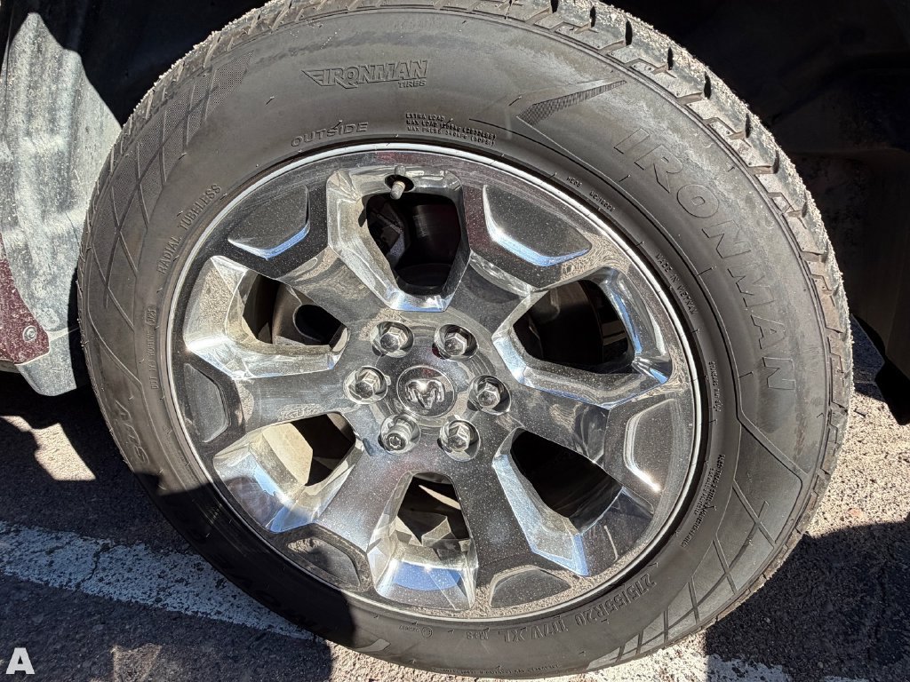 Used 2022 RAM 1500 Limited w/ Body Color Bumper Group AWD/4WD image 5