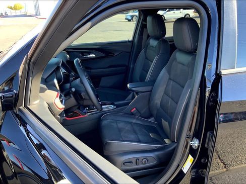 Used 2021 Chevrolet TrailBlazer RS w/ Convenience Package image 8