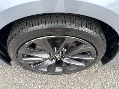 Used 2024 Toyota Corolla SE FWD image 11