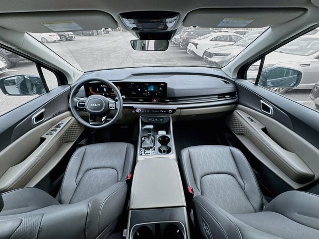 Certified 2026 Kia Carnival EX FWD image 33