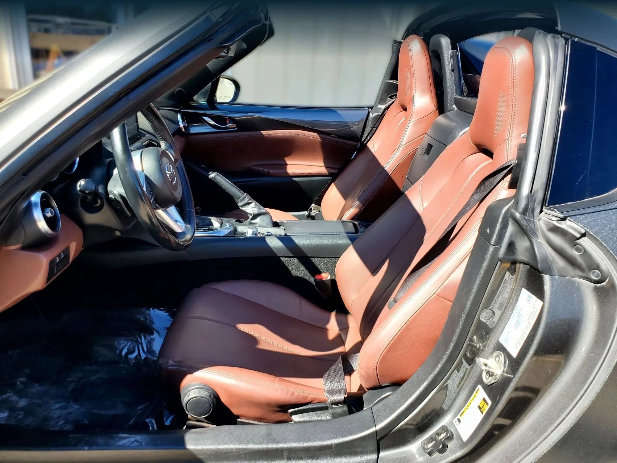 Used 2019 MAZDA MX-5 Miata RF Grand Touring RWD image 7