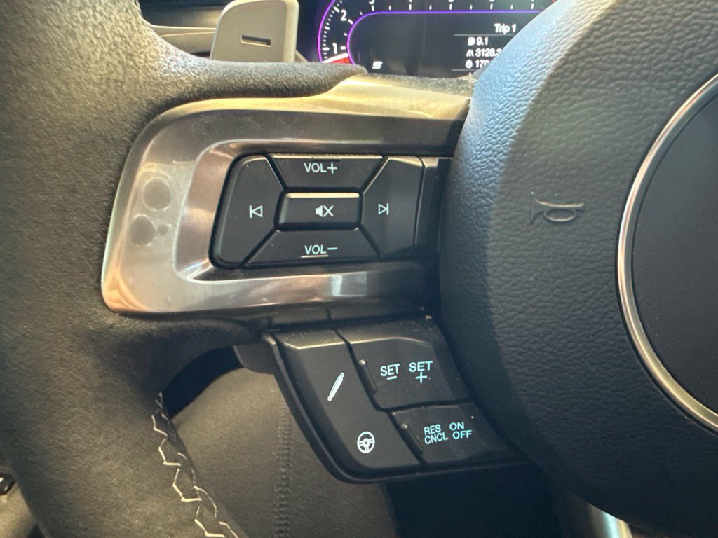 Used 2022 Ford Mustang Shelby GT500 w/ Technology Package RWD image 14
