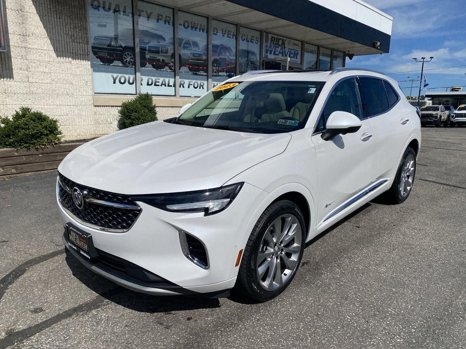 Used 2023 Buick Envision Avenir AWD/4WD image 2