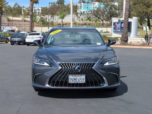 Used 2025 Lexus ES 350 w/ Premium Package FWD image 2