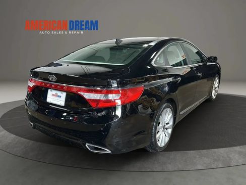 Used 2013 Hyundai Azera w/ Technology Pkg FWD image 5