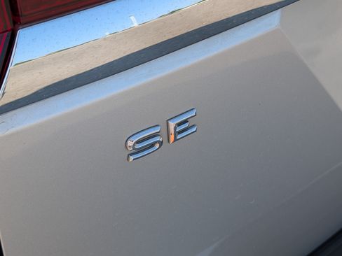Used 2019 Volkswagen Atlas SE w/ Towing Package FWD image 10