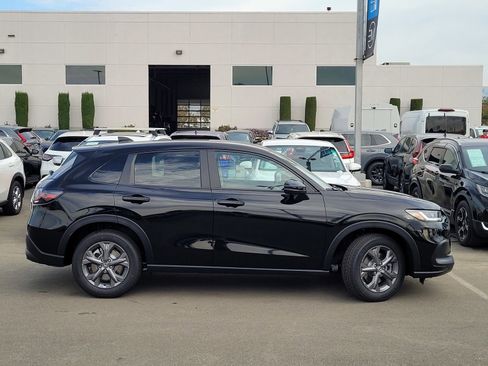 Used 2026 Honda HR-V LX image 4