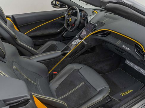 Certified 2025 Ferrari Roma Base image 34