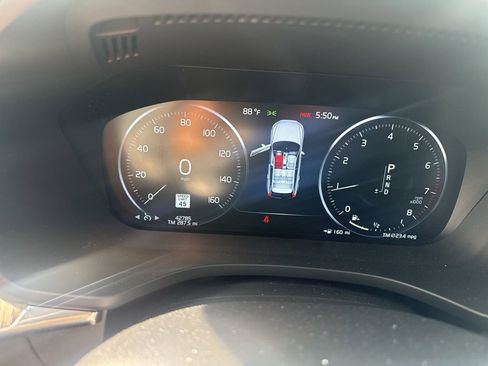 Used 2021 Volvo XC60 T5 Inscription FWD image 3