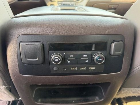 Used 2017 GMC Yukon Denali w/ Open Road Package AWD/4WD image 10