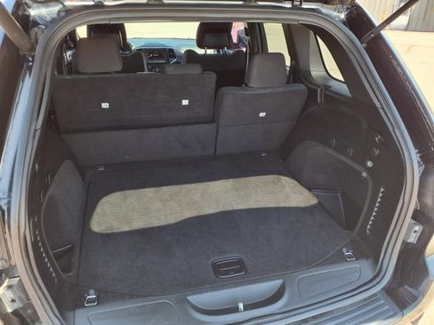 Used 2019 Jeep Grand Cherokee Laredo image 18