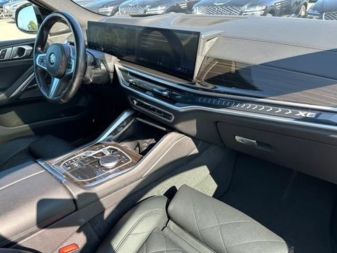 Used 2025 BMW X6 xDrive40i AWD/4WD image 11
