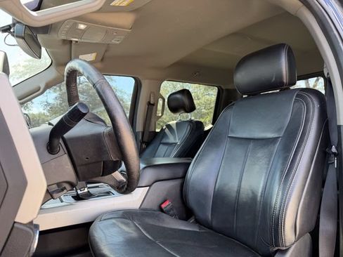 Used 2019 Ford F150 Lariat AWD/4WD image 8